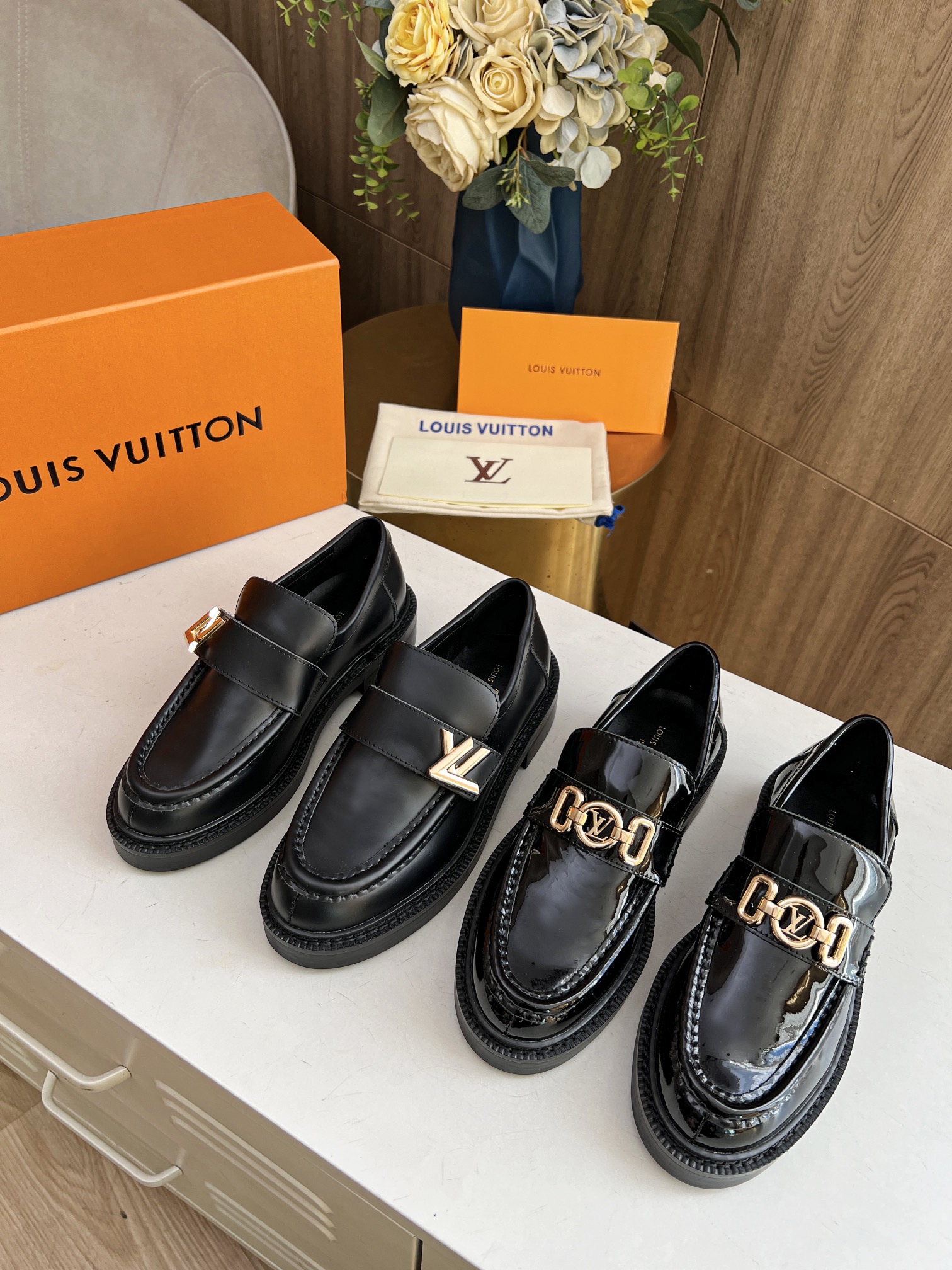 LV women's leather shoes-39