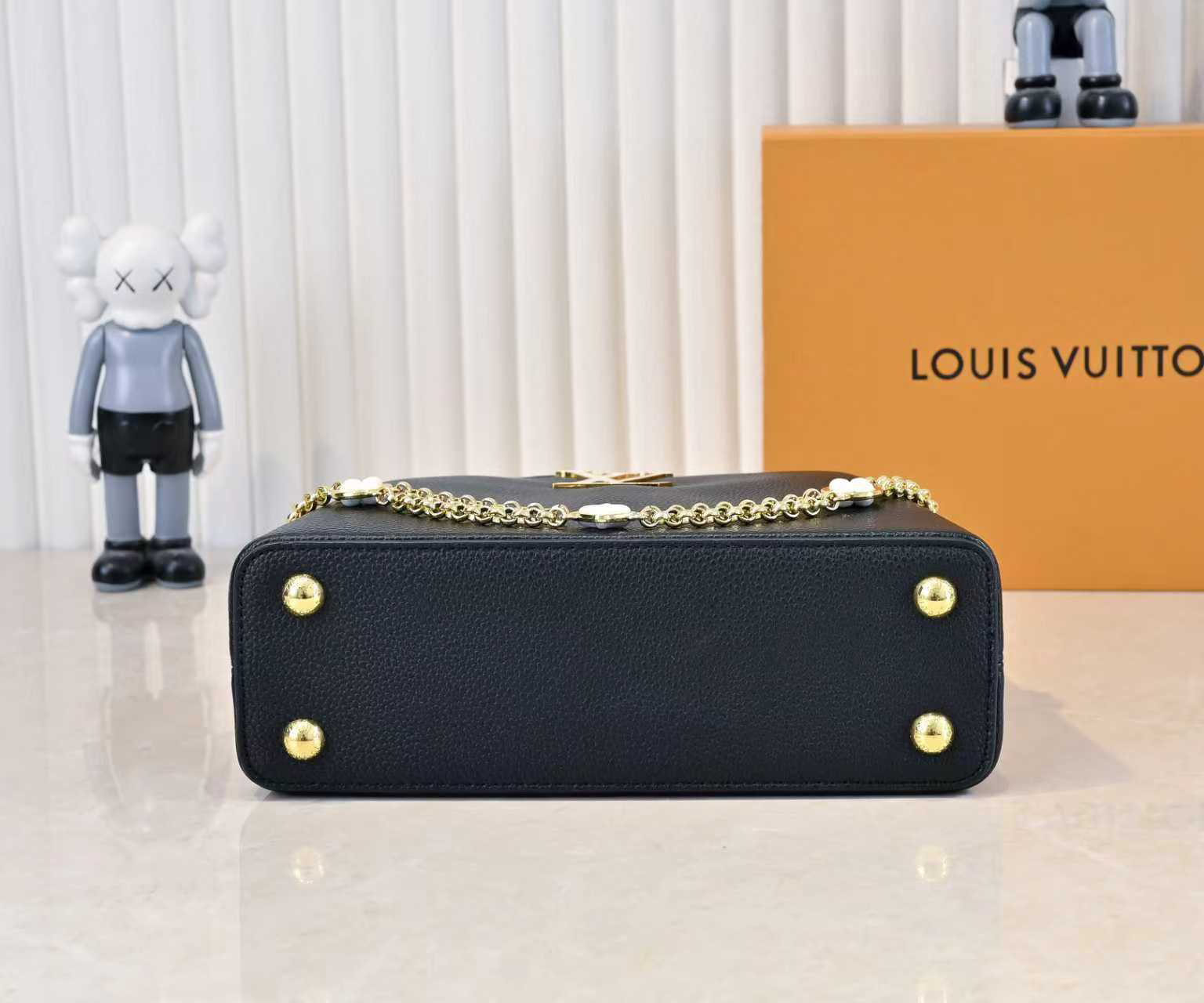 Louis Vuitton bag-140