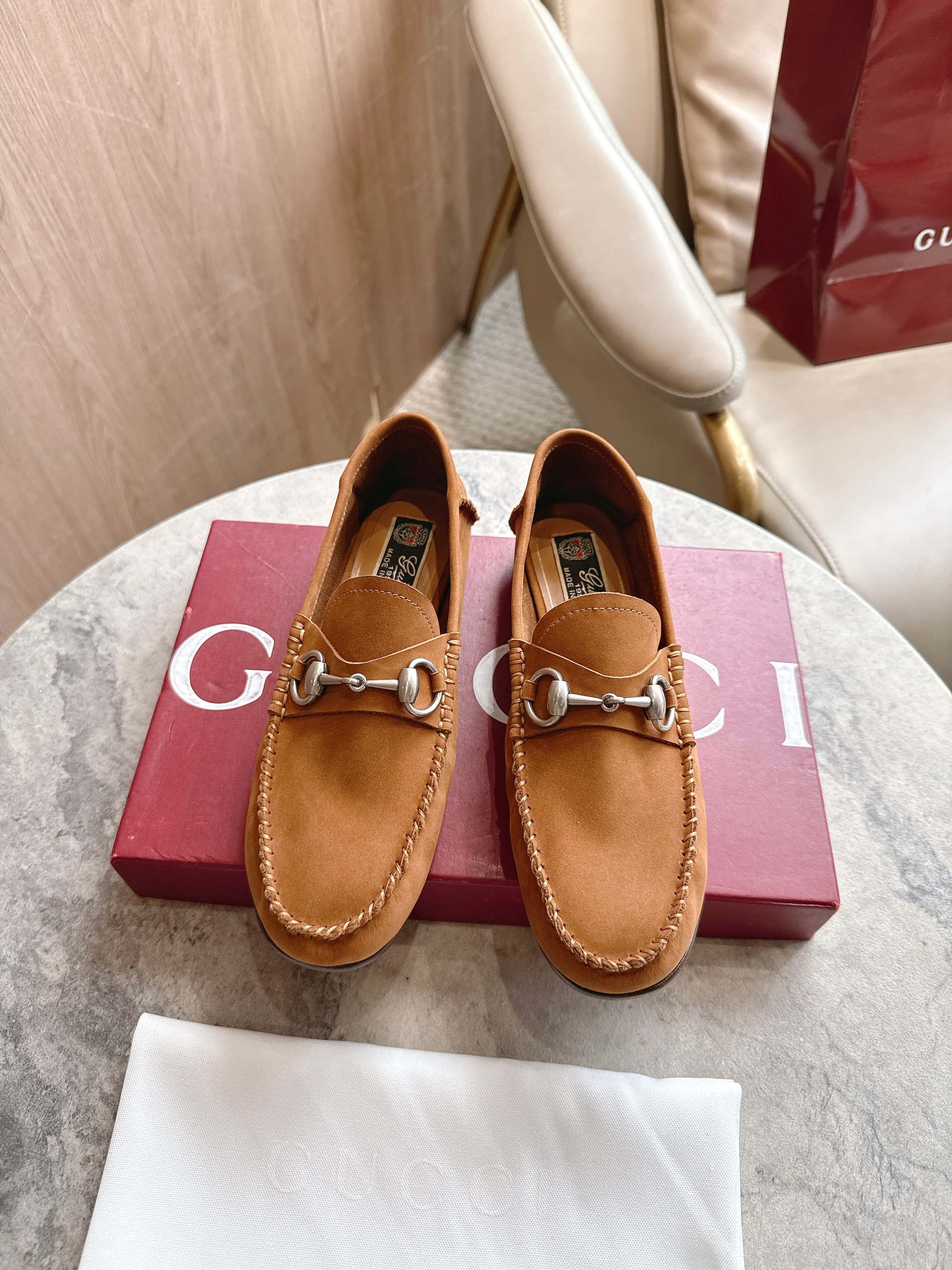 Gucci women's leather shoes-41