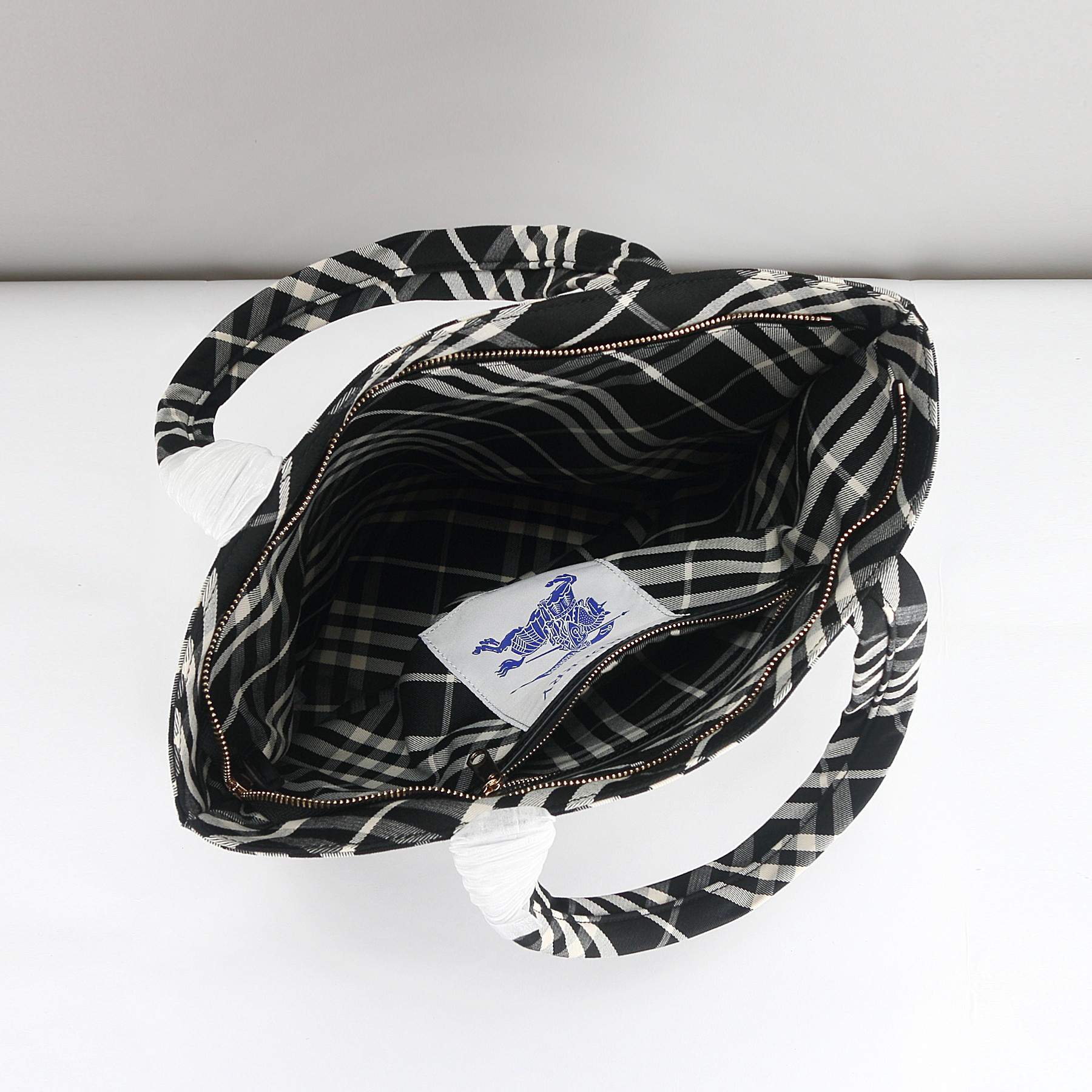 Burberry bag-40
