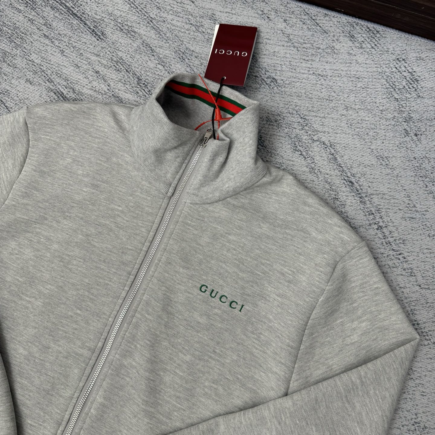LV Clothing-347