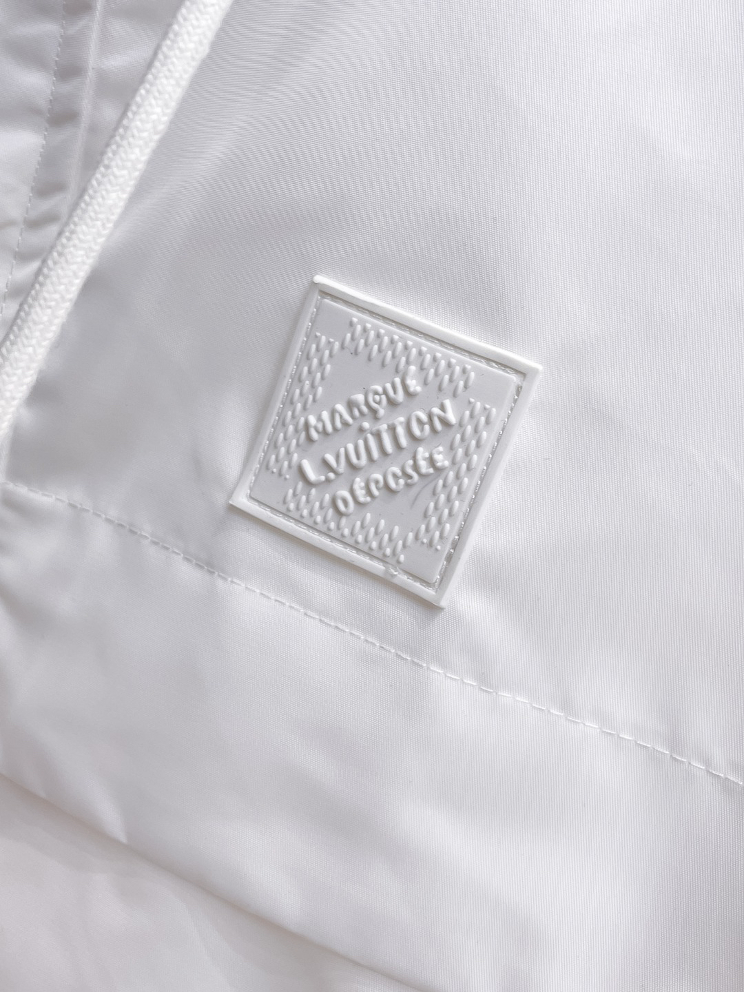 LV Clothing-287