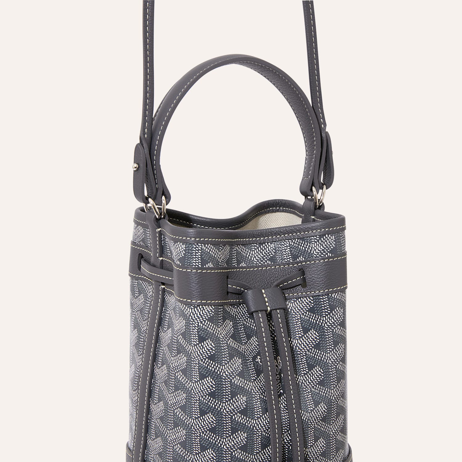 Petit Flot Mini bucket bag