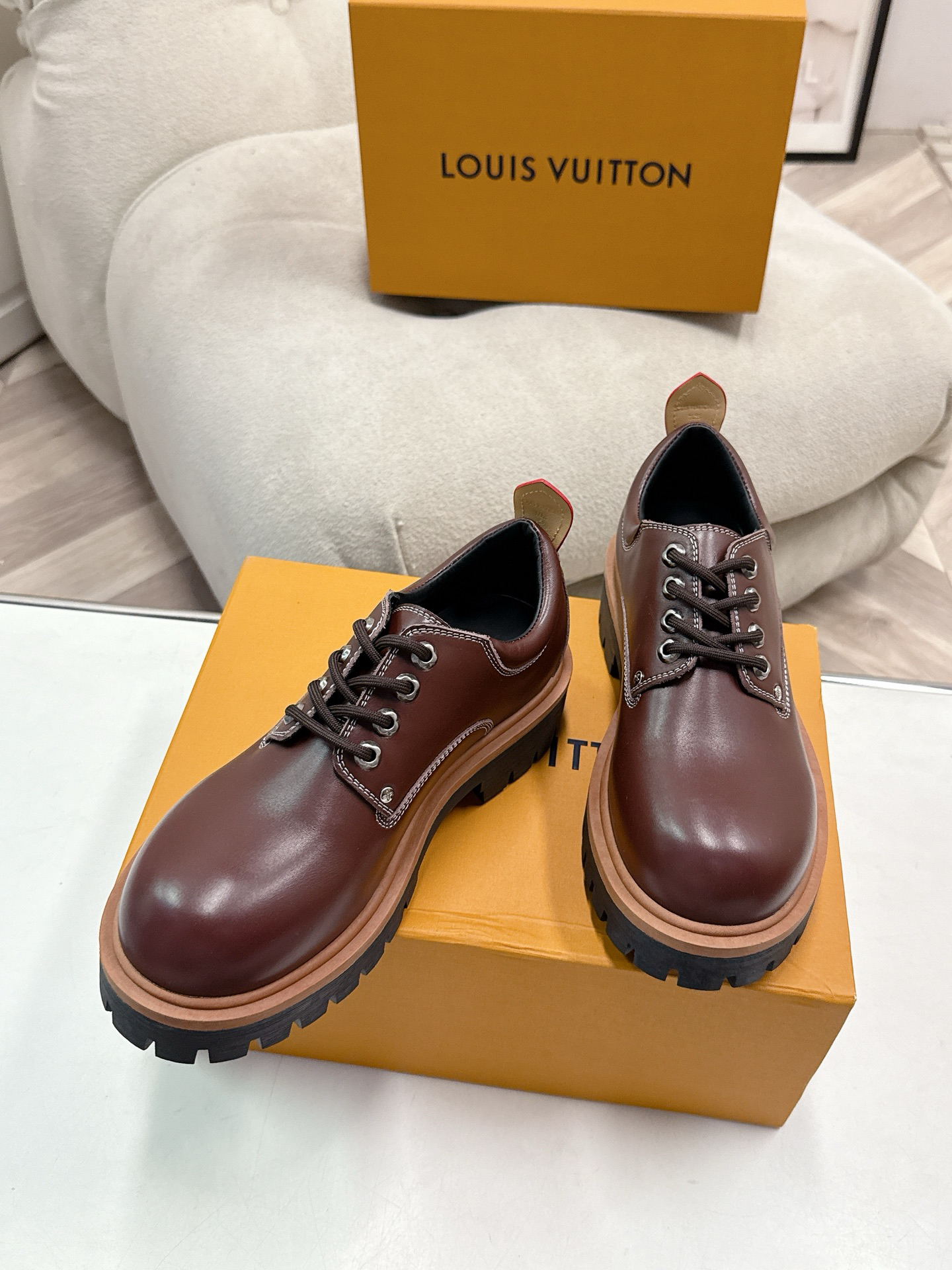 LV women's leather shoes-47