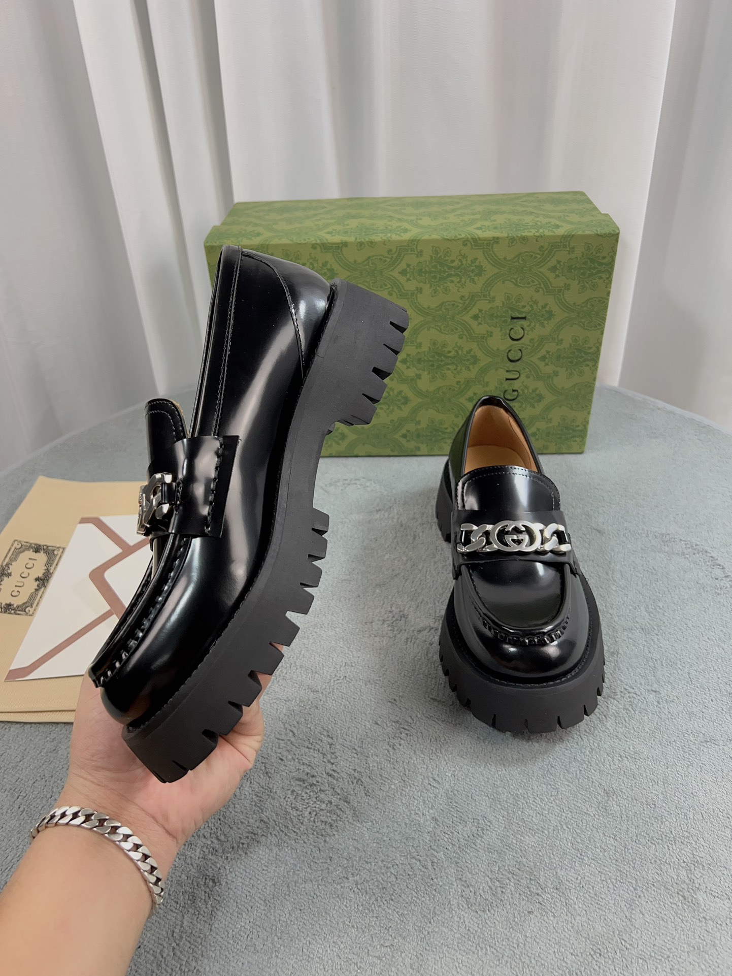 Gucci women's leather shoes-105