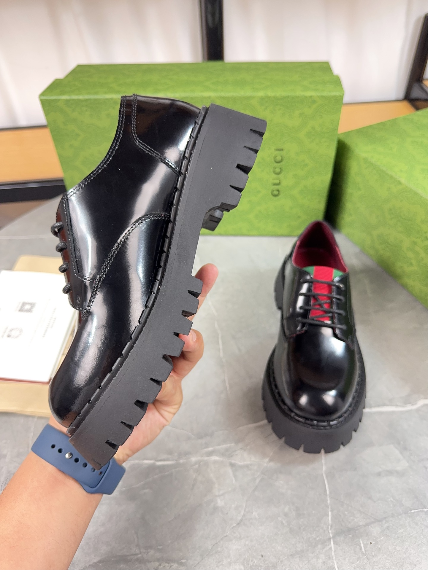Gucci women's leather shoes-95