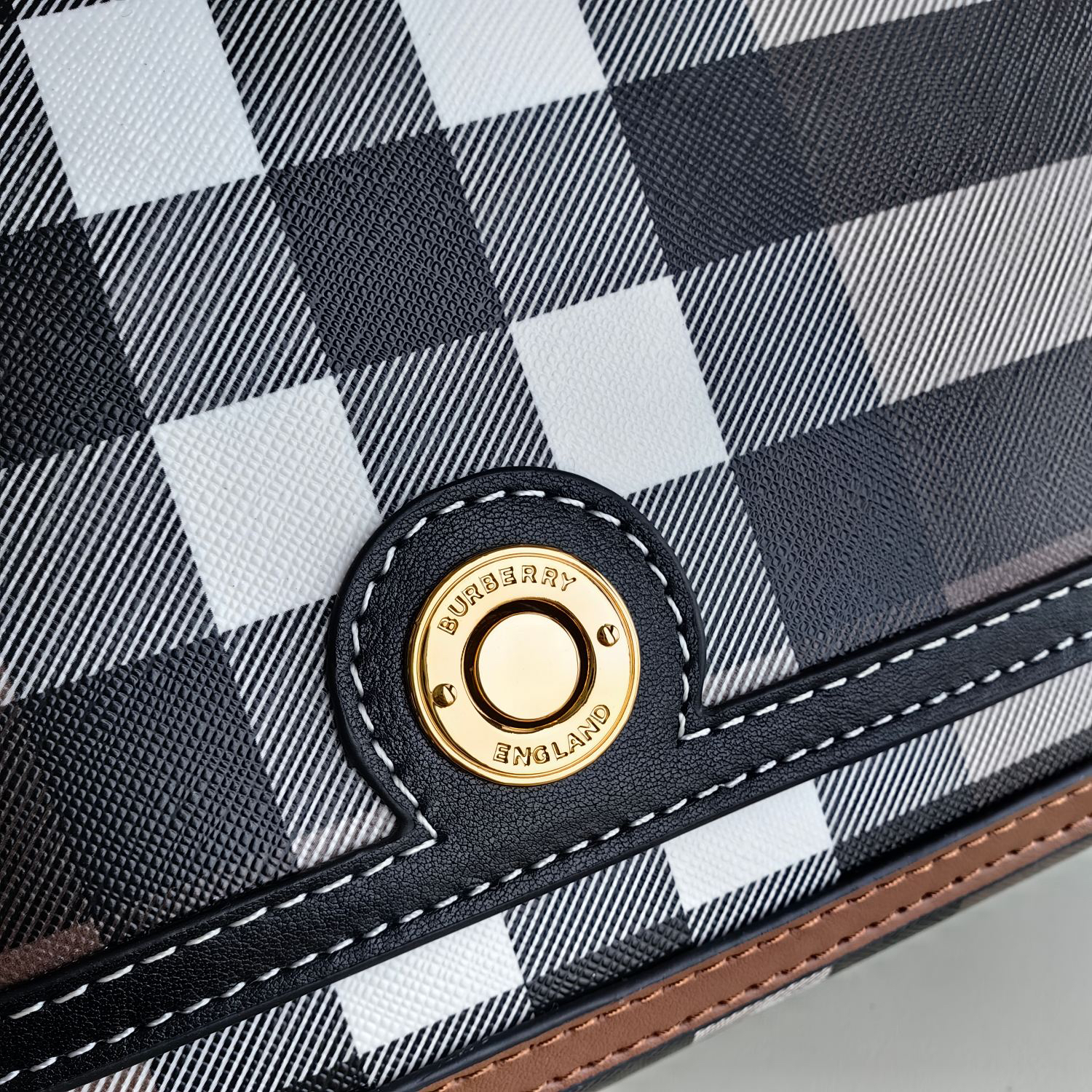 Burberry bag-112