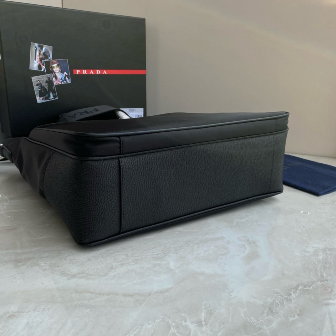 Prada bag-144