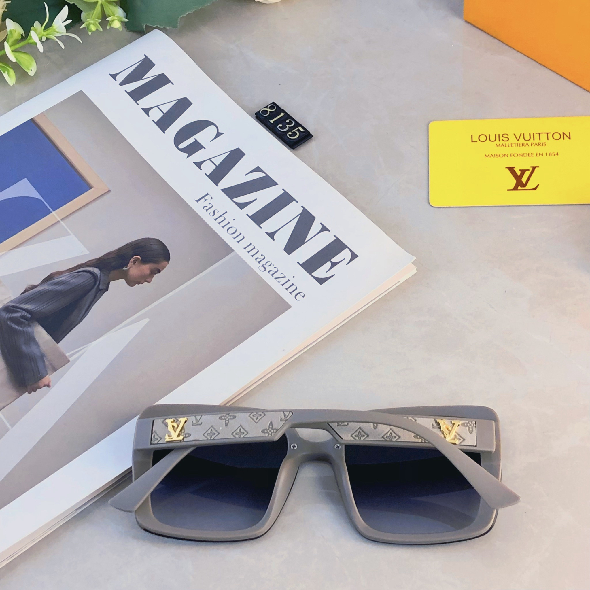 LV glasses-27