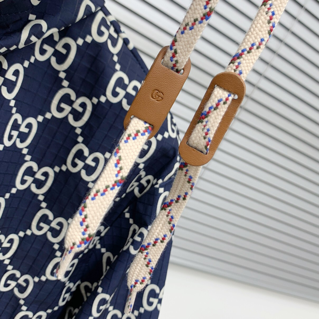 Gucci Clothing-343