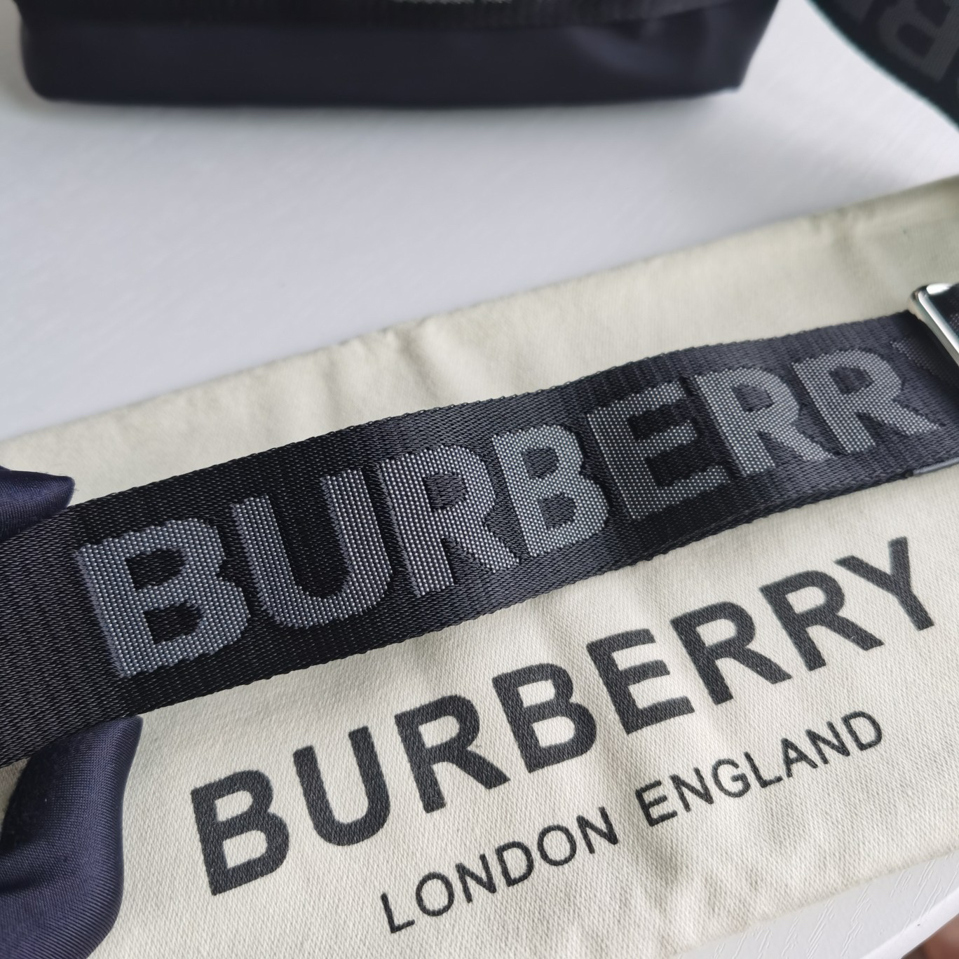 Burberry bag-91