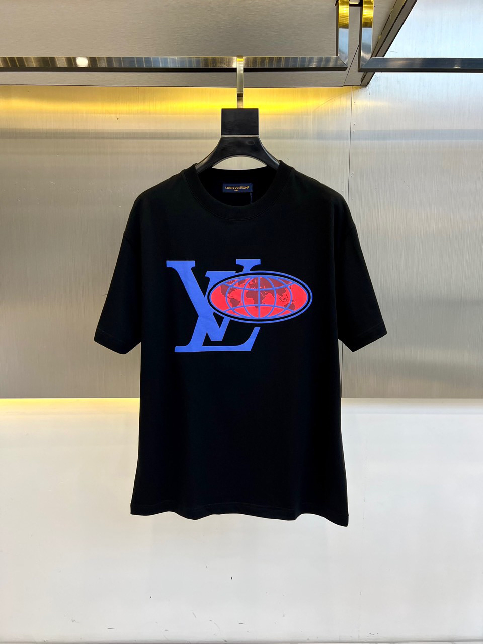 LV clothing-36