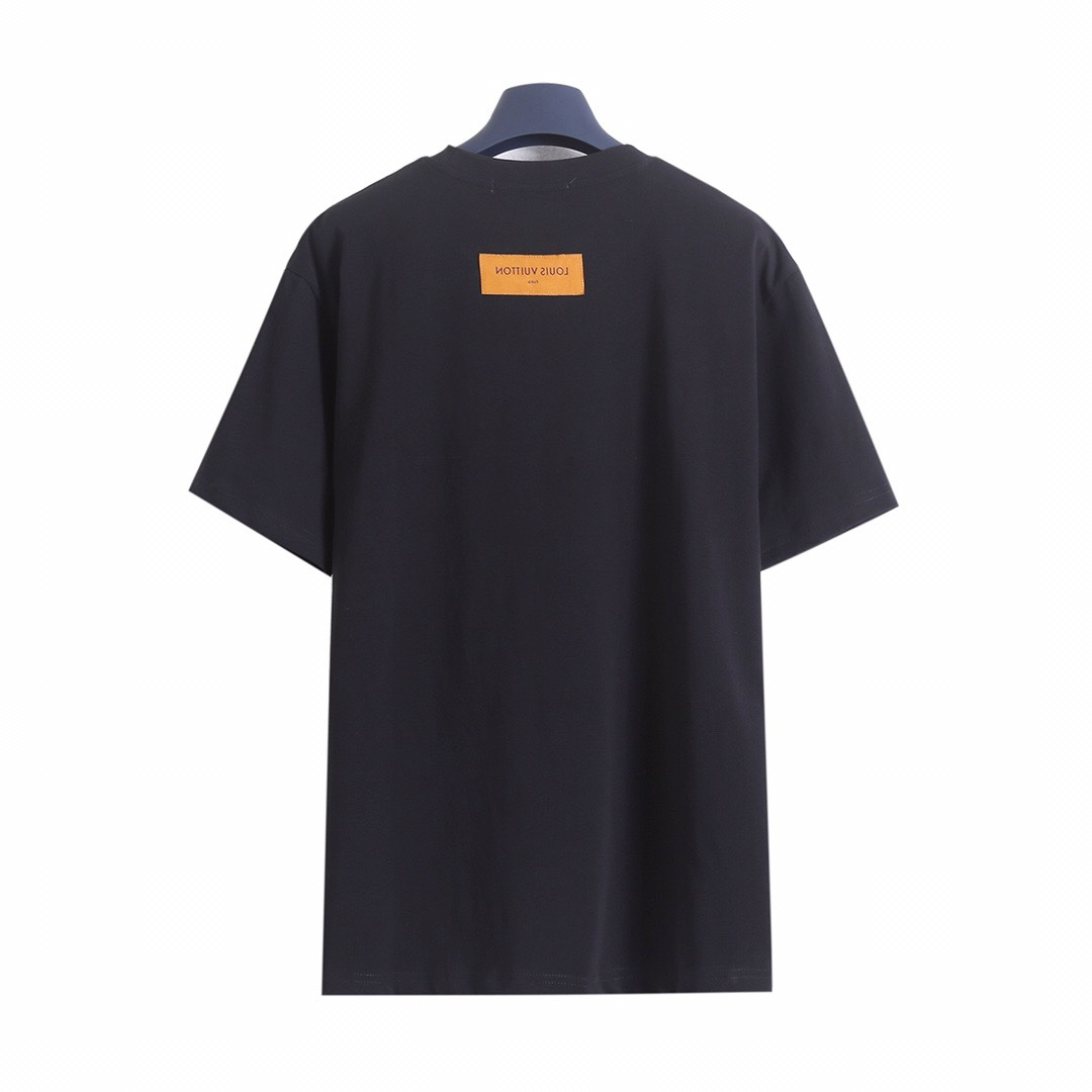 LV clothing-5