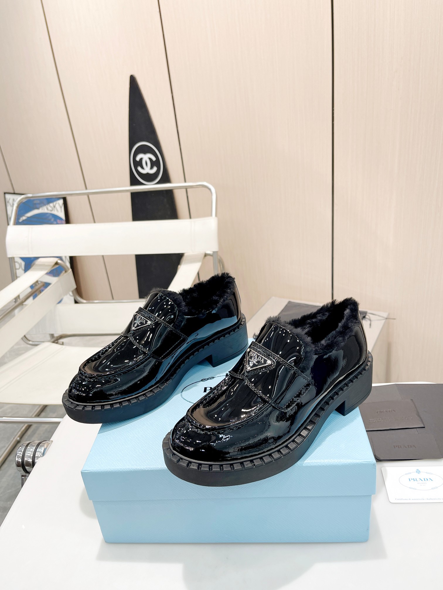 Prada women's leather shoes-7
