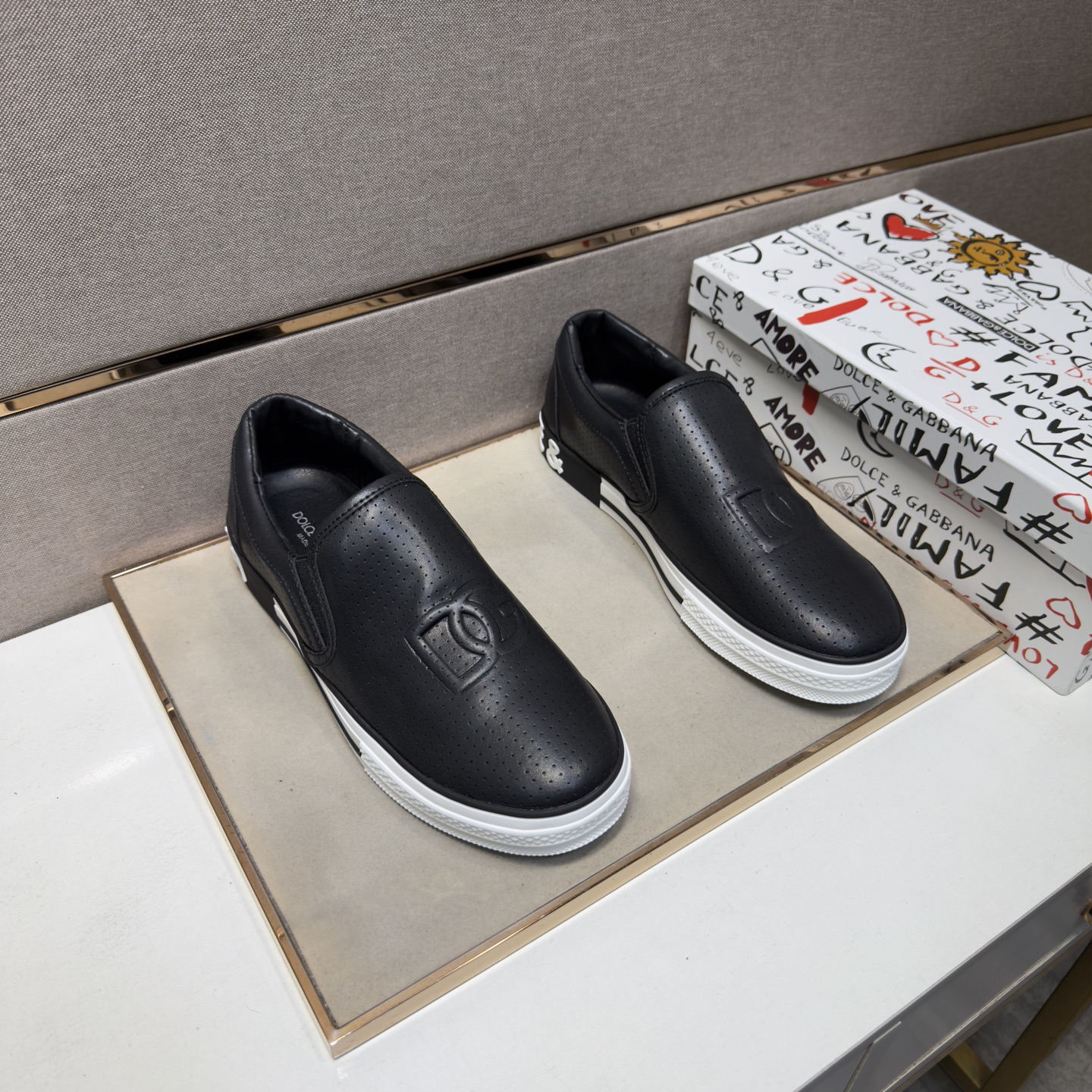 D&G Sneakers-216
