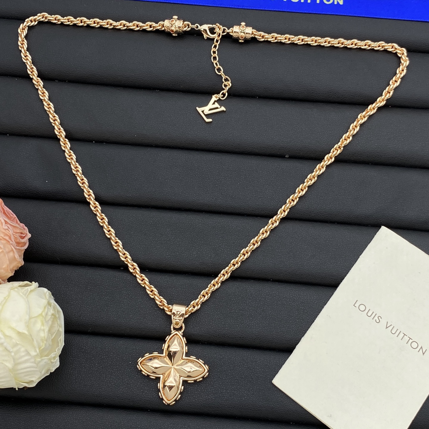 LV necklace-72
