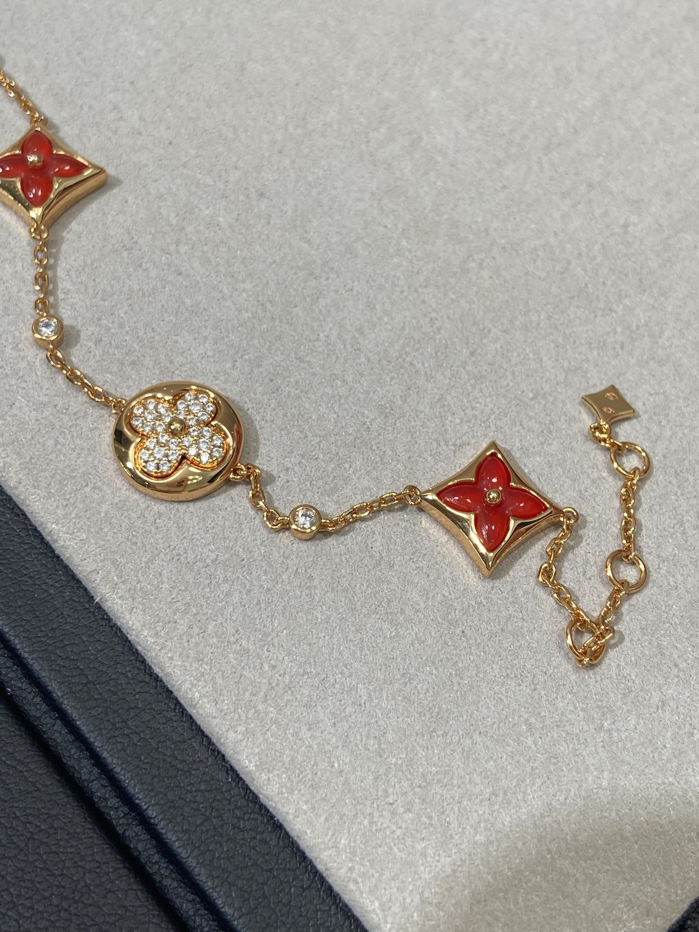 LV Bracelet-70