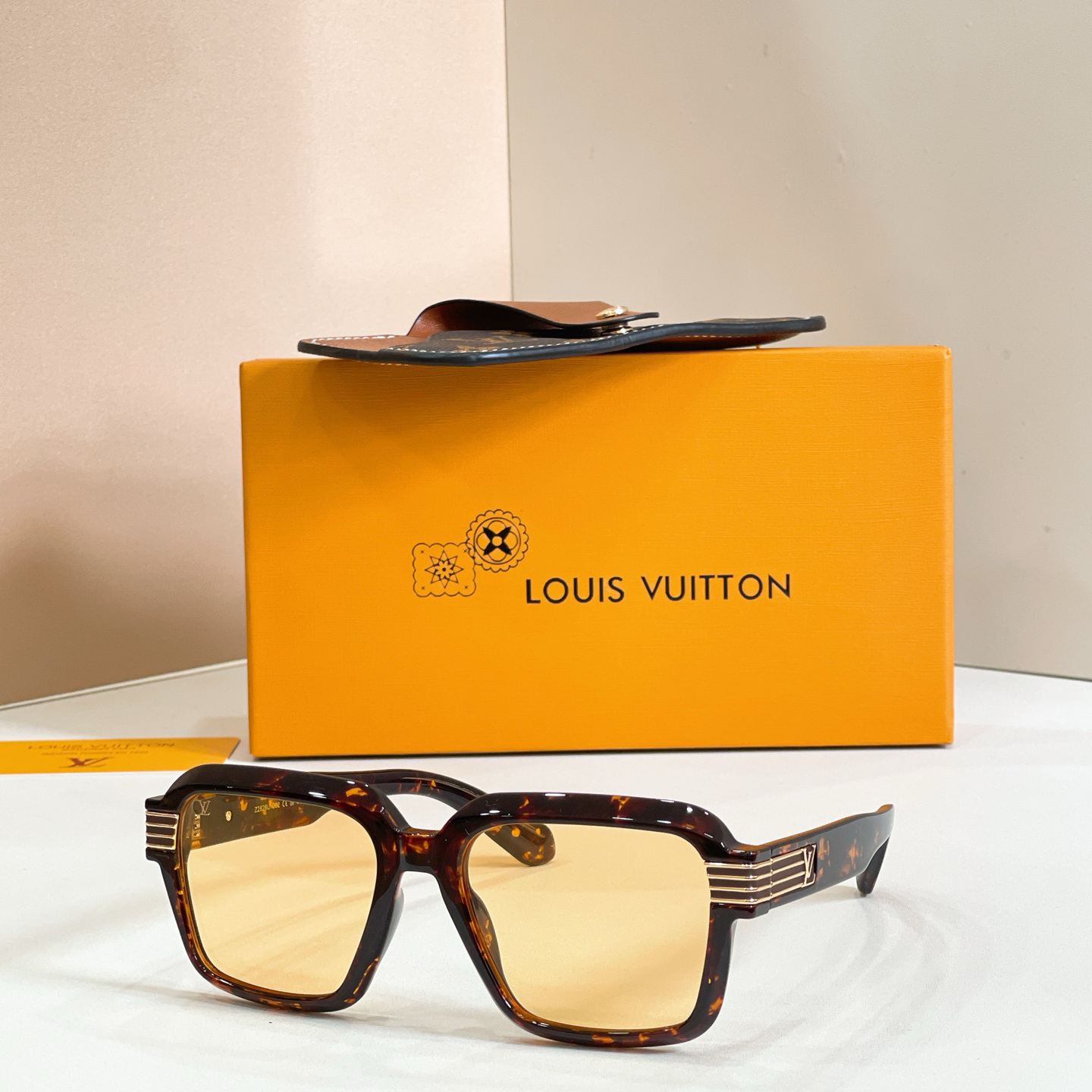 LV glasses-66