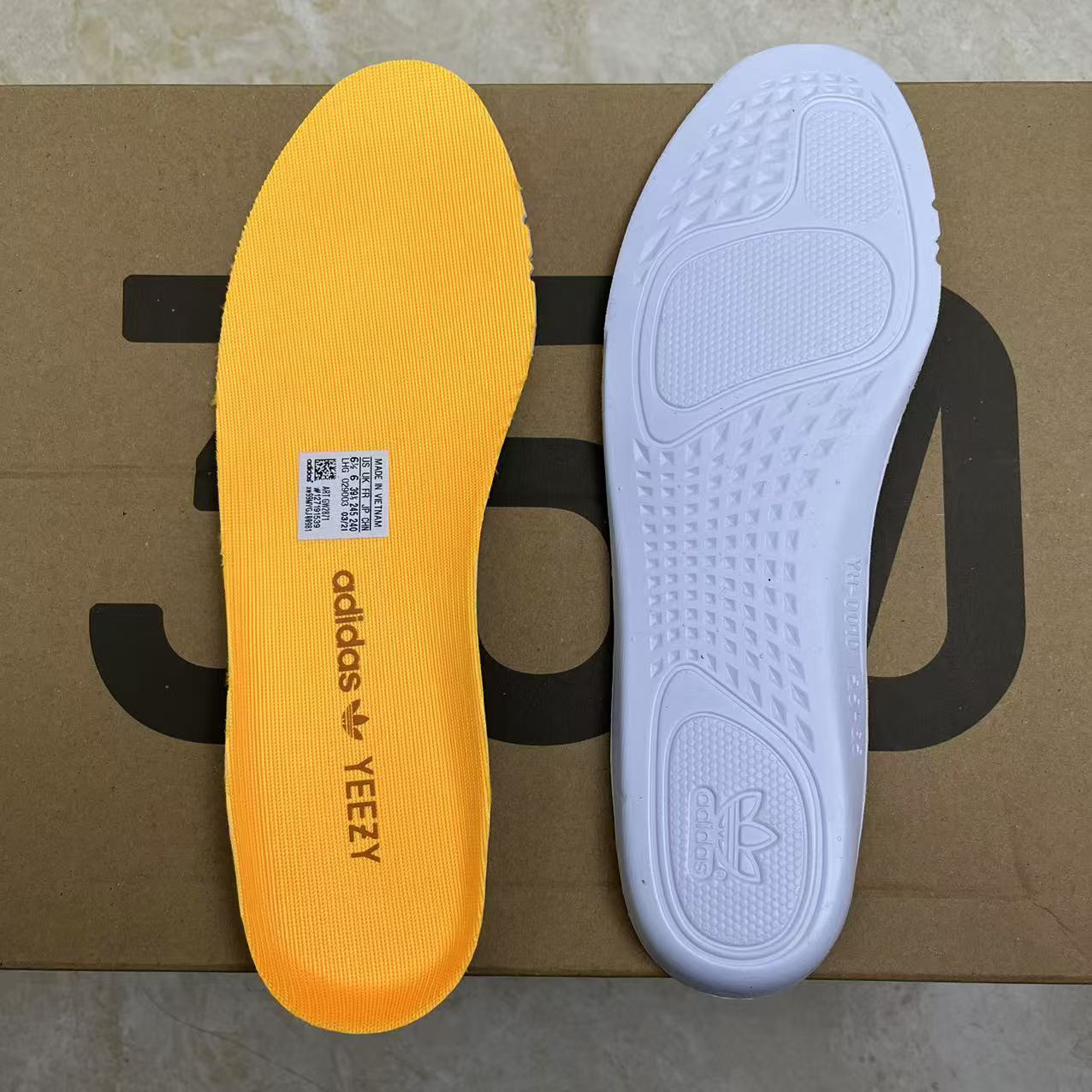 Adidas Sneakers-321