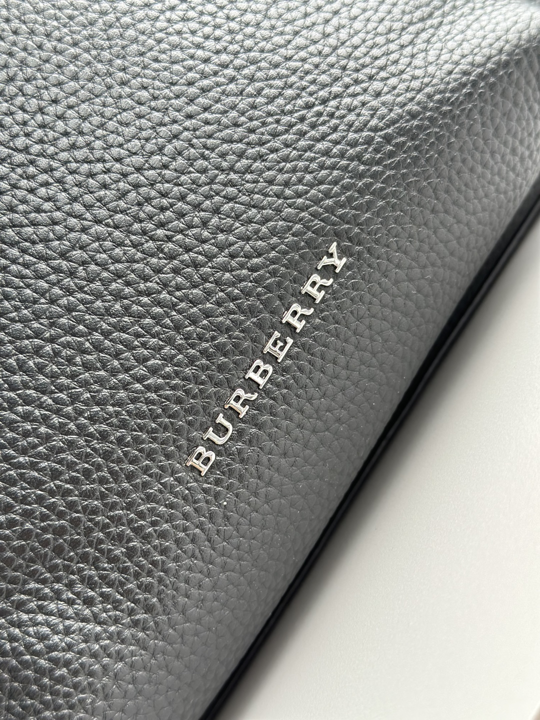 Burberry bag-129