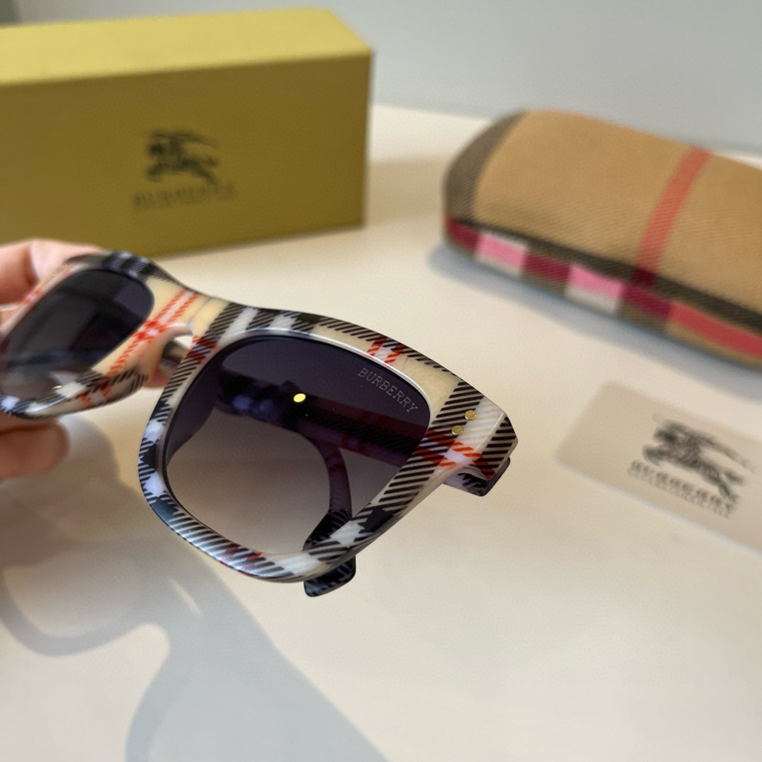 Burberry glasses-16