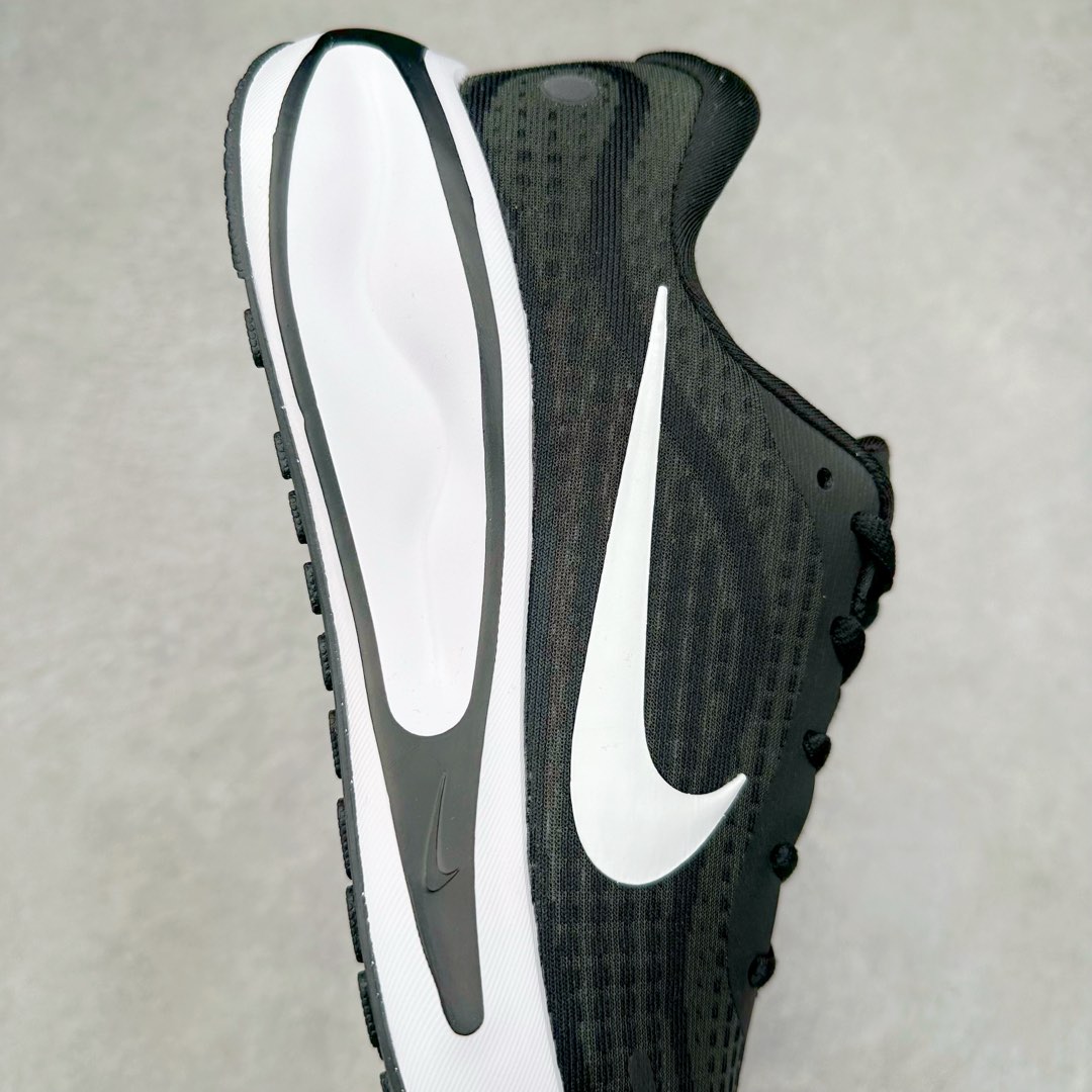 Nike Sneakers-112