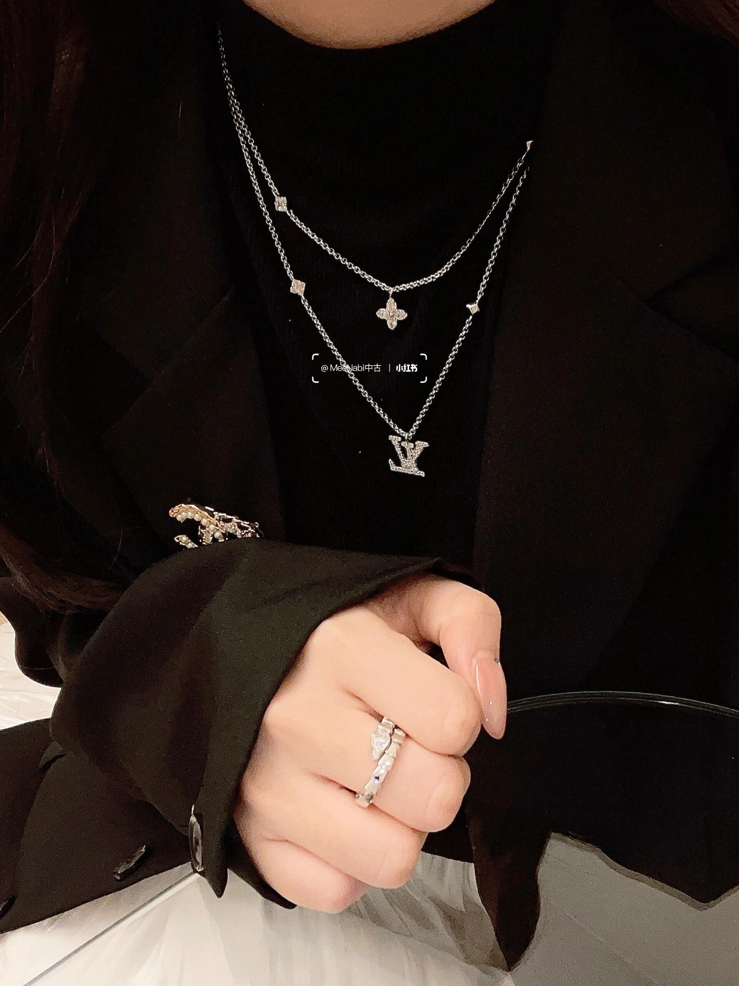 LV necklace-69