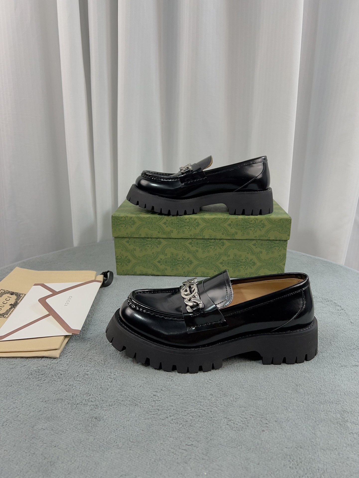 Gucci women's leather shoes-105