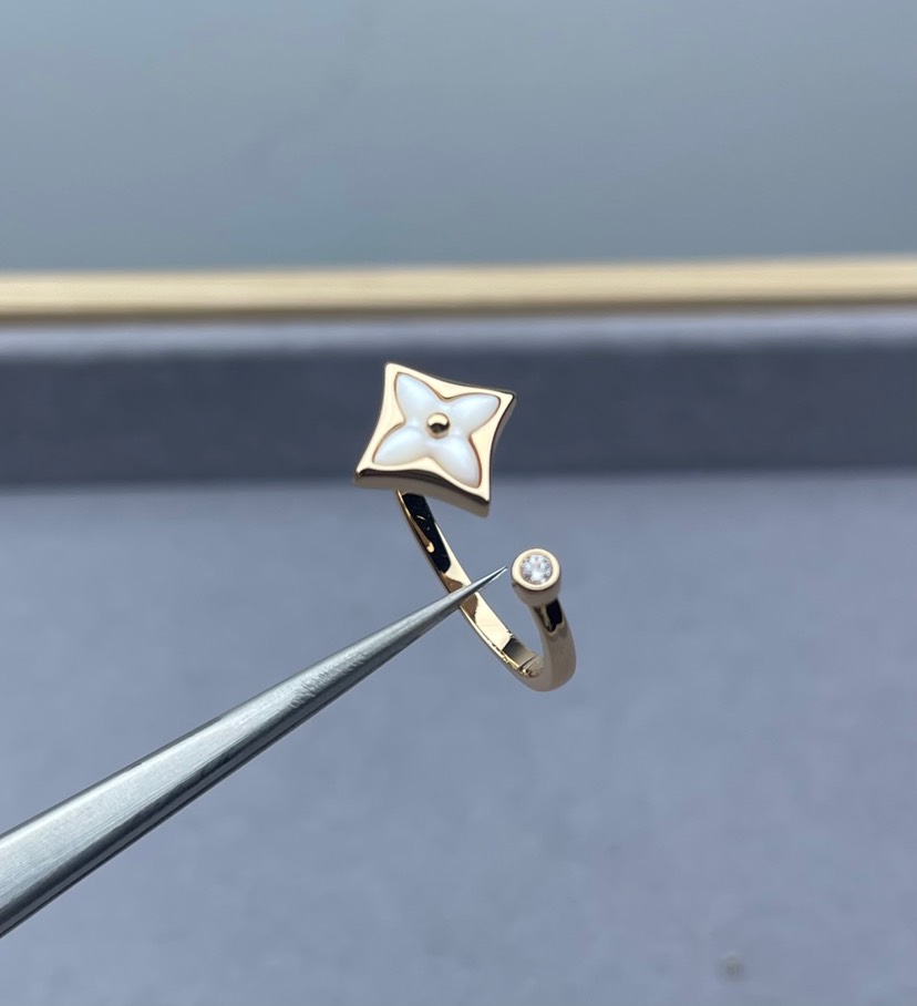 LV ring-36