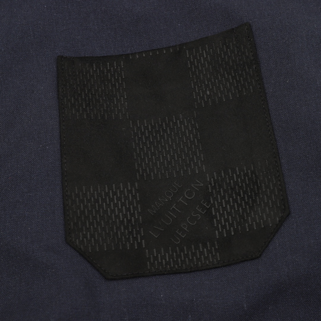 LV Clothing-341