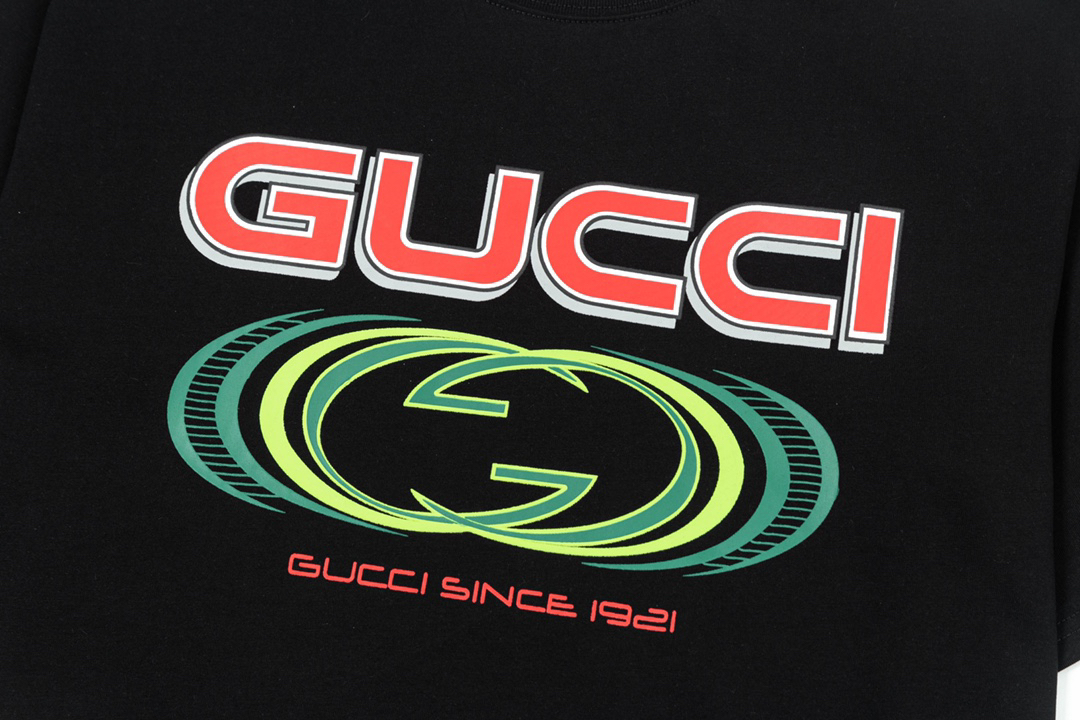 Gucci clothing-70