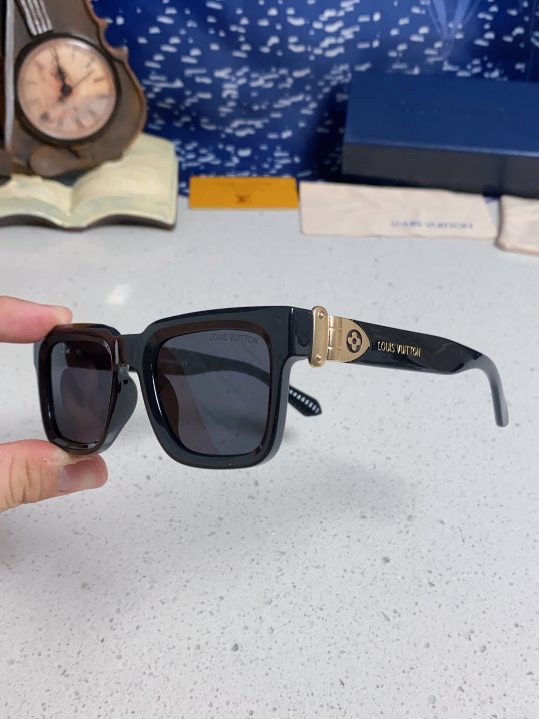 LV glasses-55