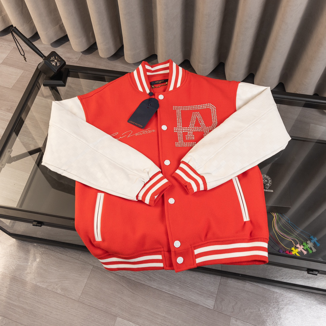 LV Clothing-317