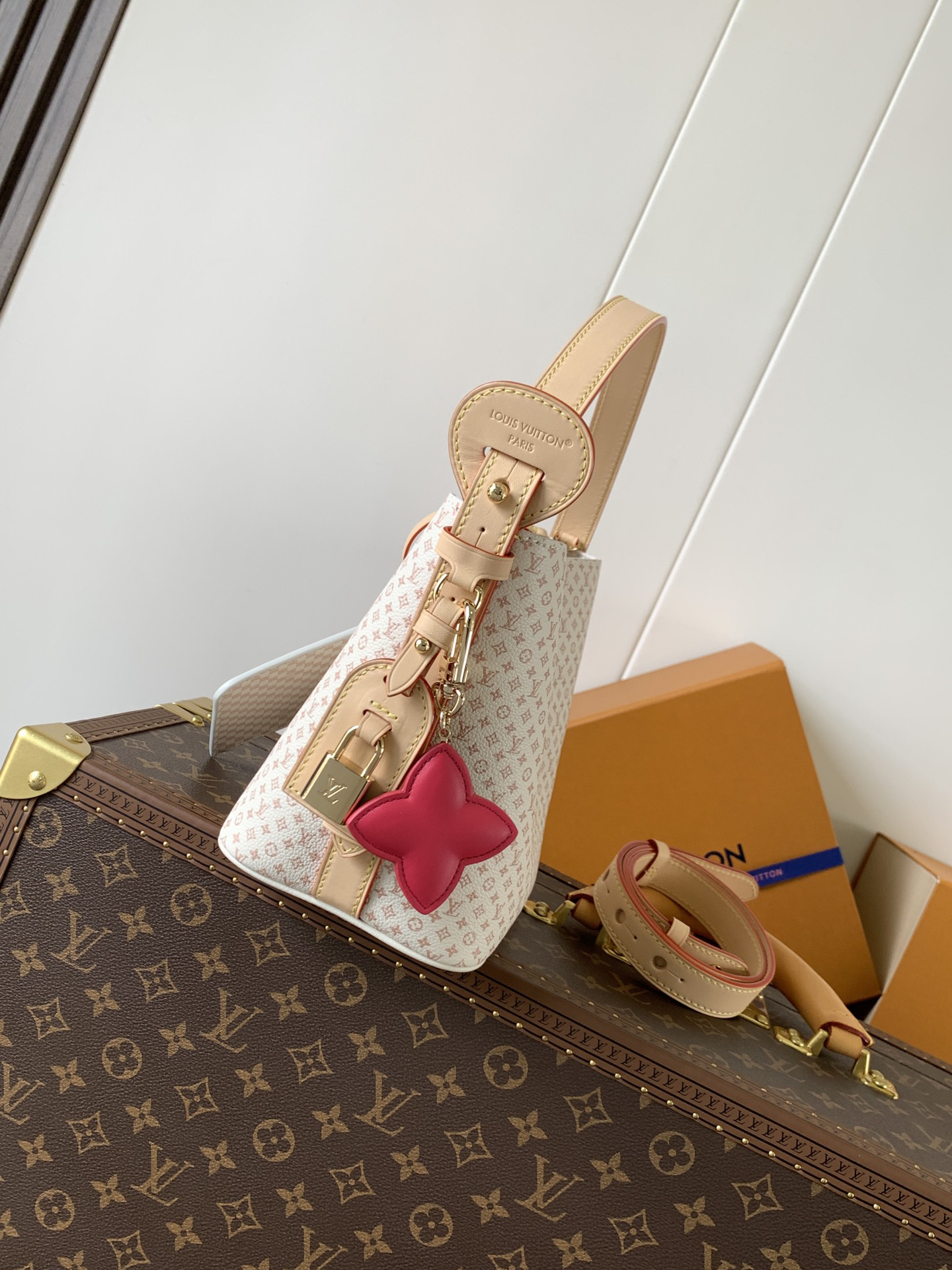 Louis Vuitton bag-199
