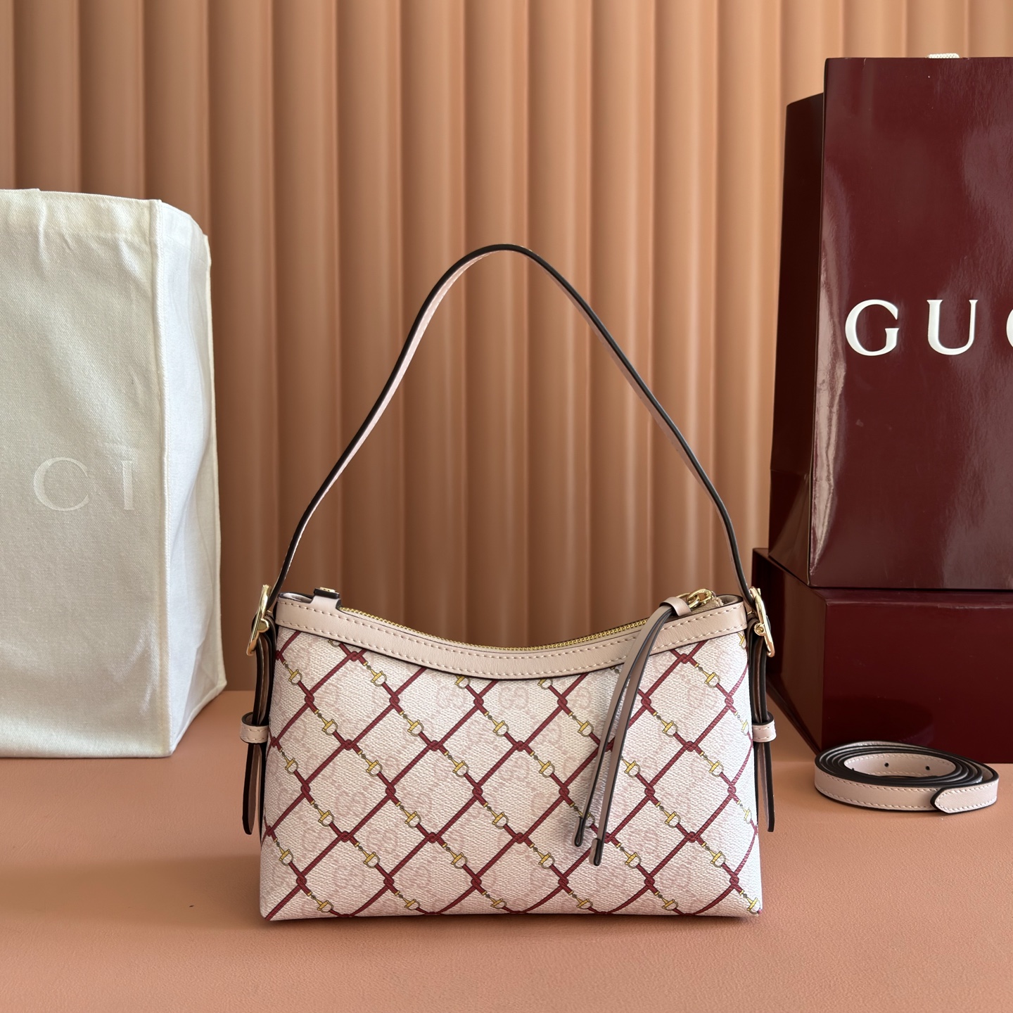 Gucci new bag-112