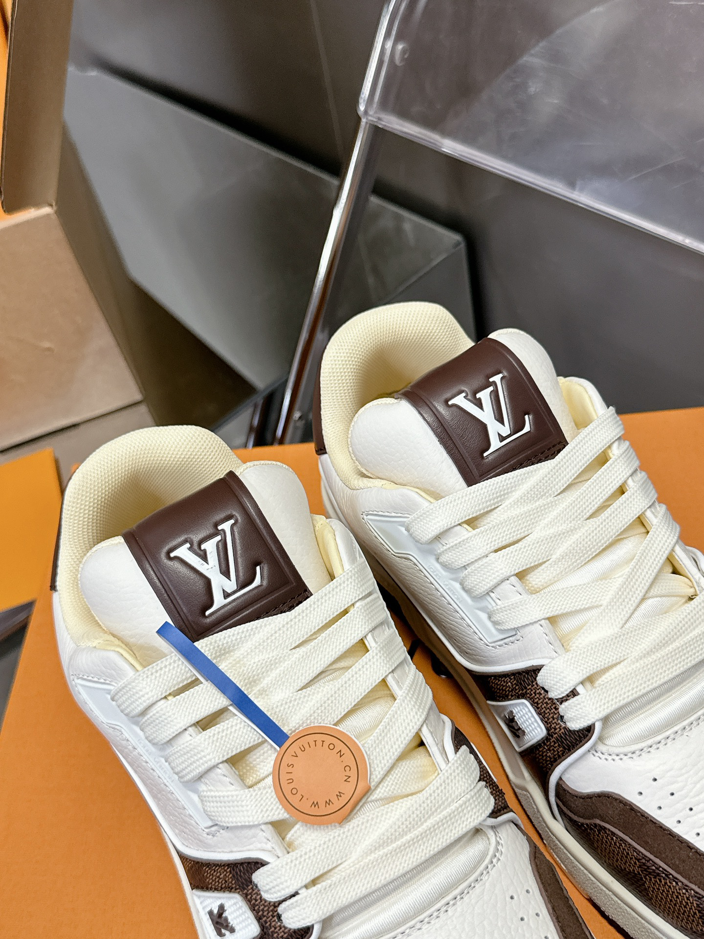 Lv Sneakers-73