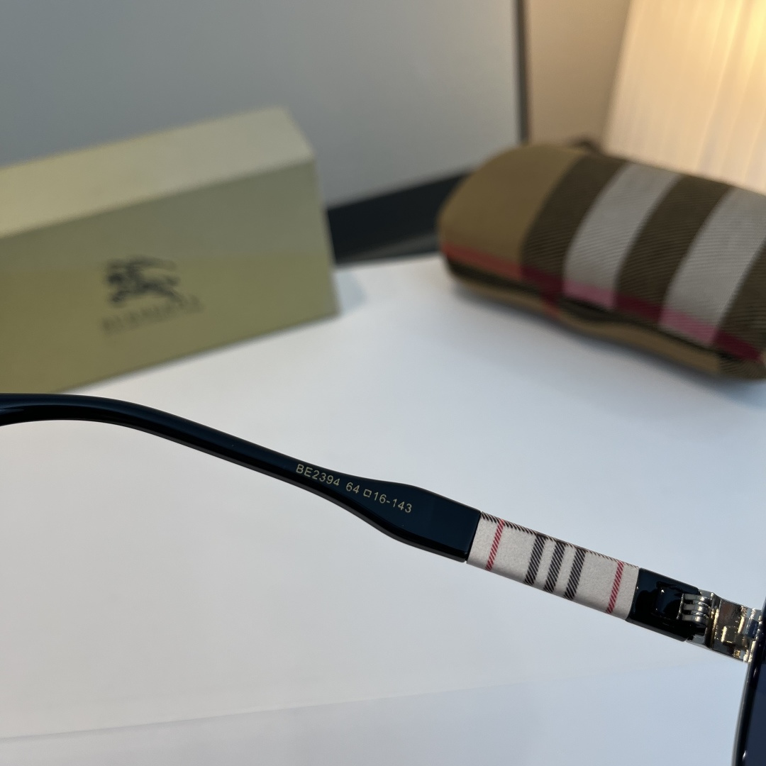 Burberry glasses-43
