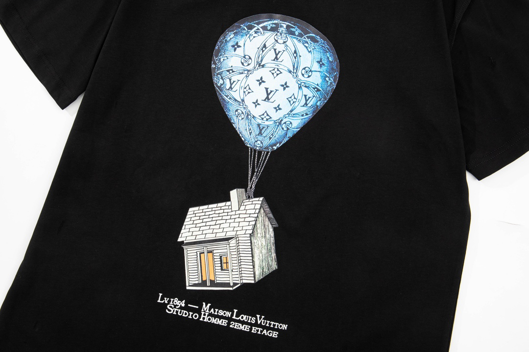 LV clothing-259