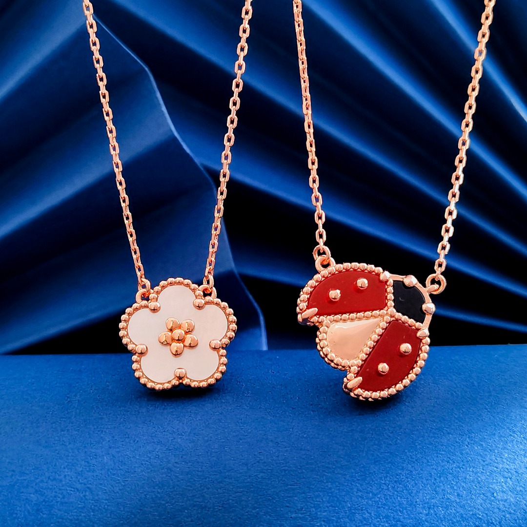 Van Cleef & Arpels necklace-29