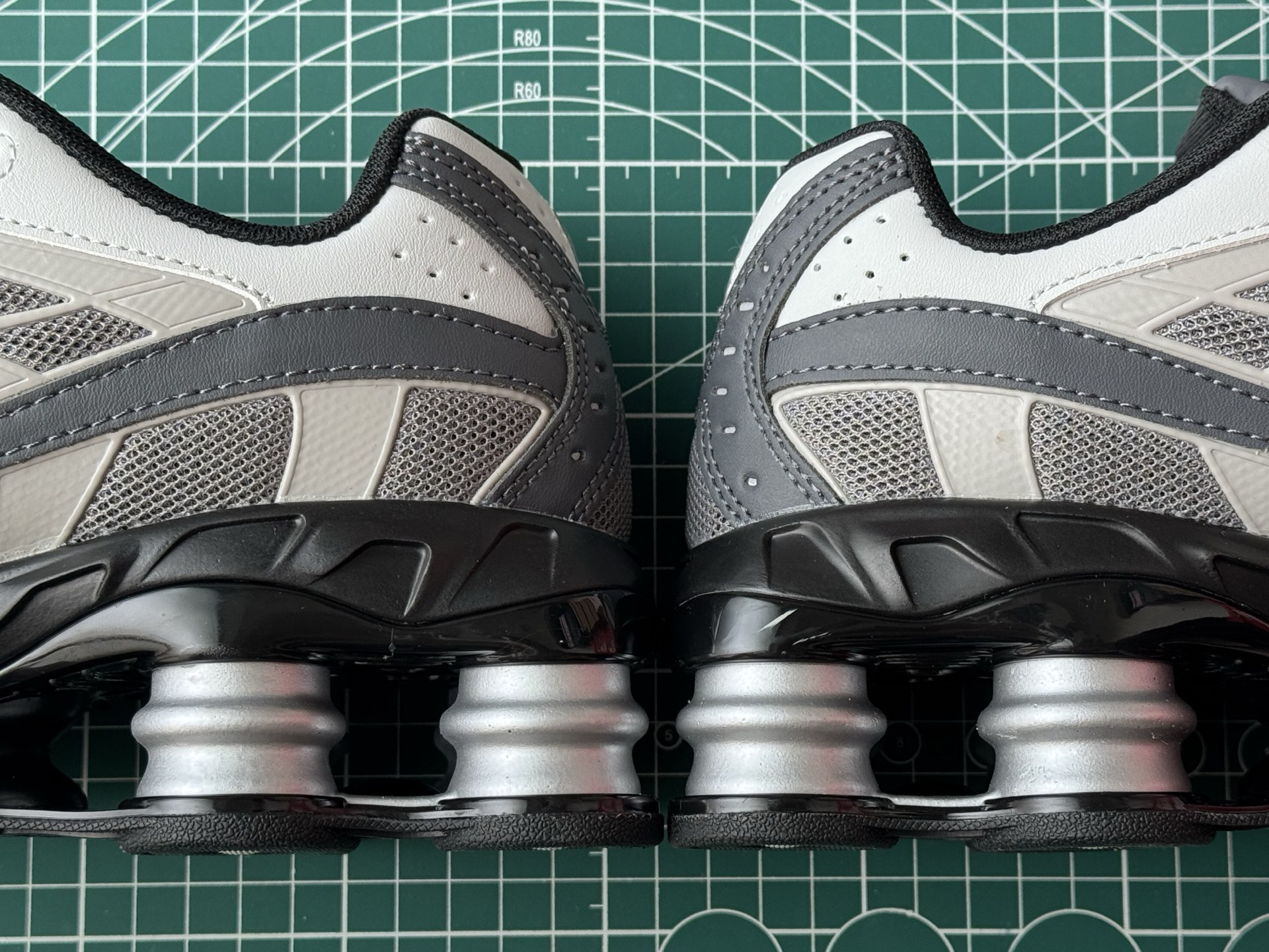 Nike Sneakers-96