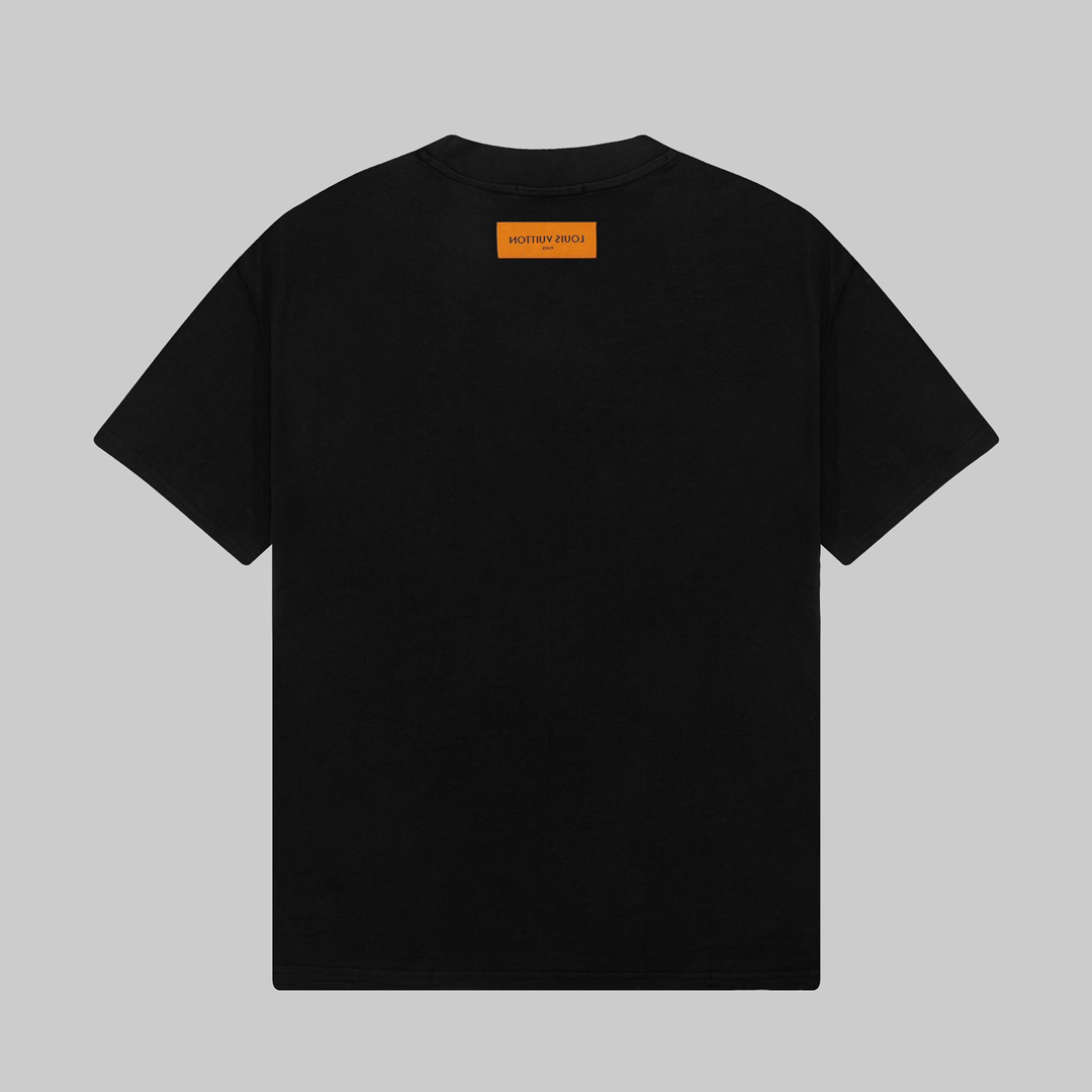 LV clothing-257
