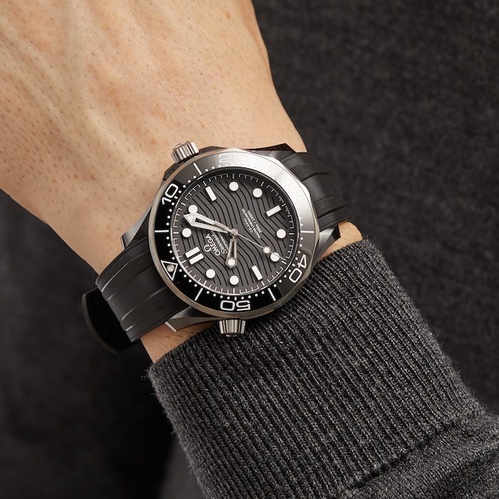 Seamaster 300m 43mm Mens Watch