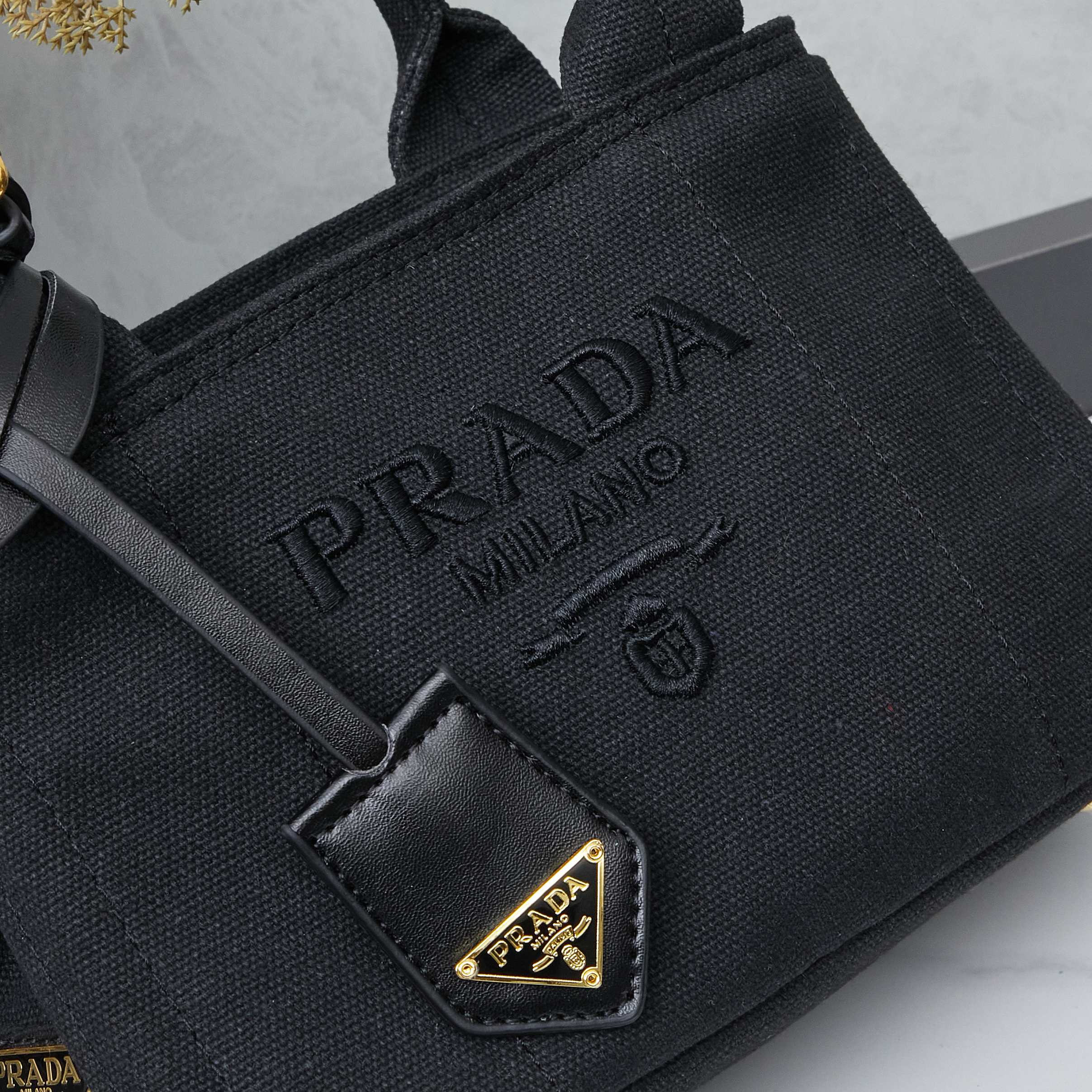 Prada bag-256