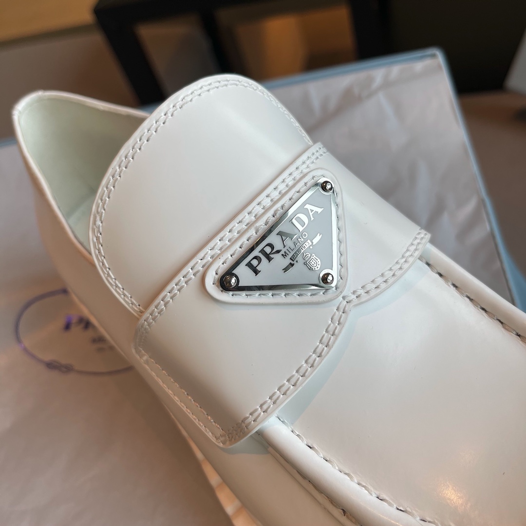 Prada women's leather shoes-38