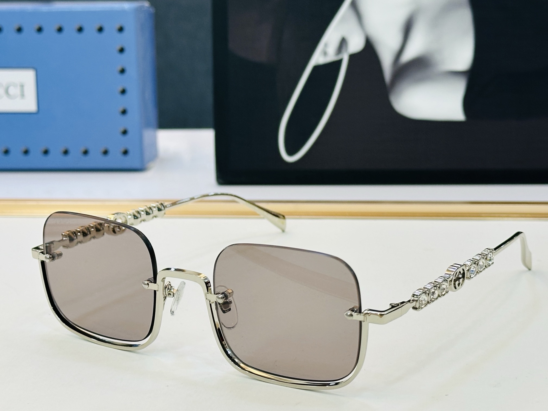 Gucci glasses-70