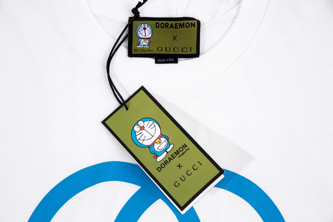 Gucci clothing-64
