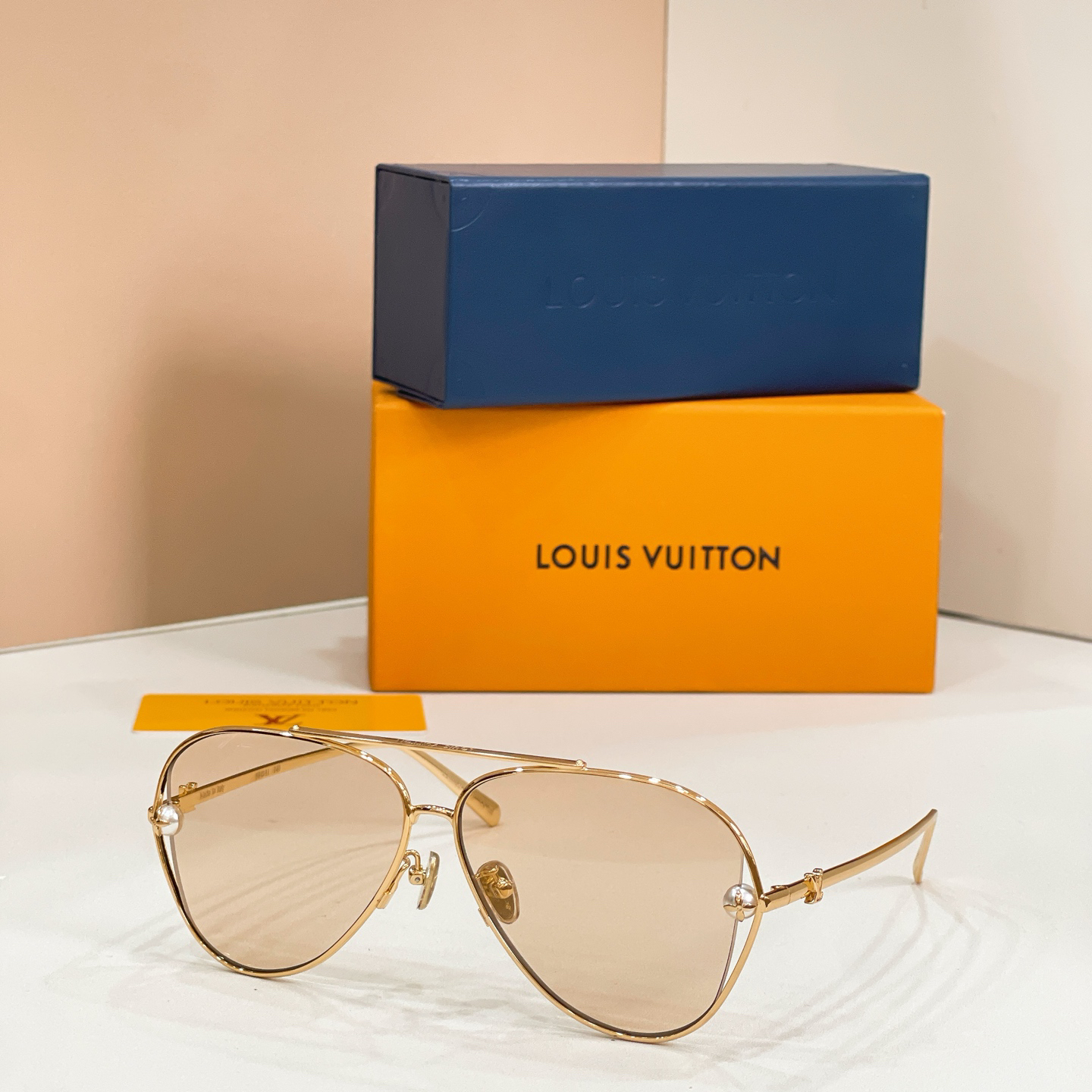 LV glasses-59