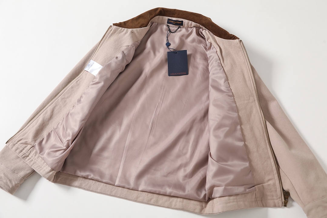 LV Clothing-265
