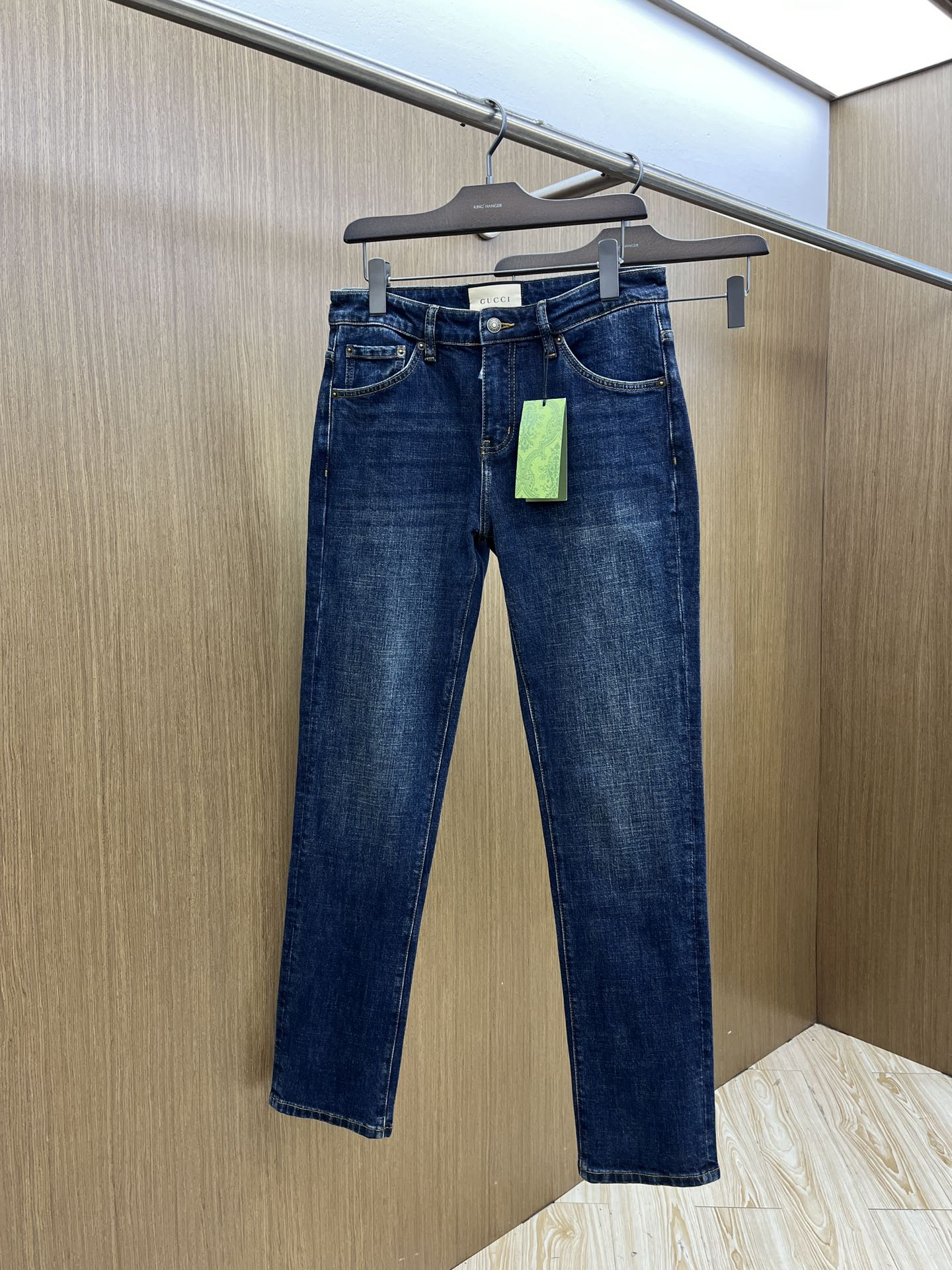 Gucci Clothing-24