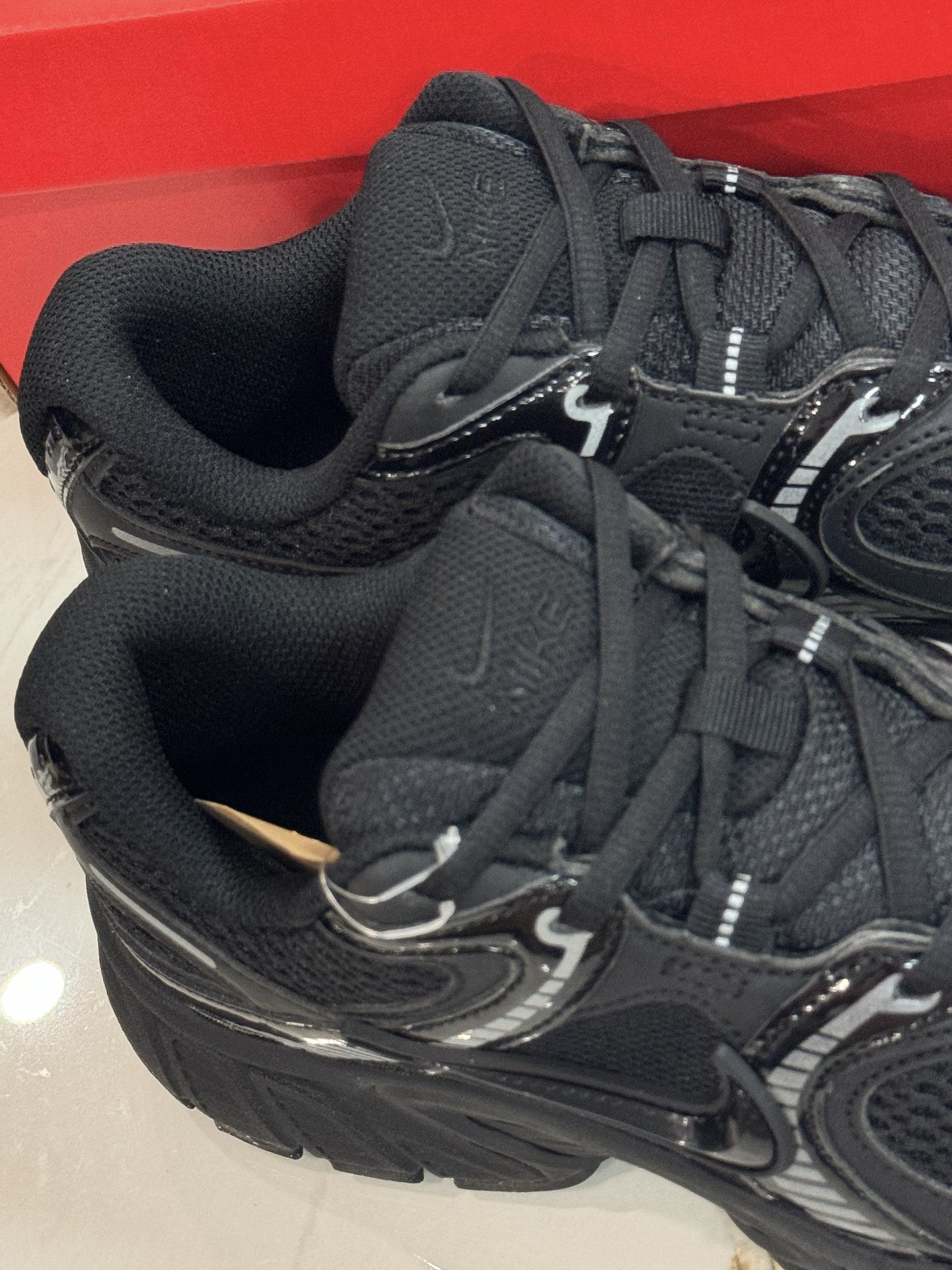 Nike Sneakers-252